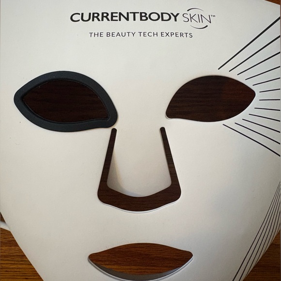 CurrentBody LED Mask Series 2 - Picture 3 of 6